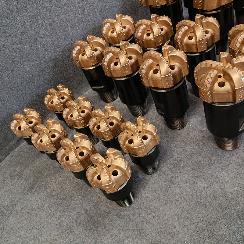 4 3/4 (120.6mm) 강철 몸 물 우물 PDC 비트 API 연결과 함께 가이드 구조