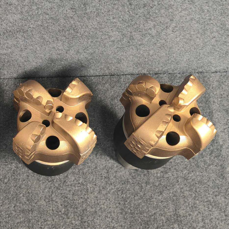 스틸 보디 PDC 드릴 비트 98mm에서 3593.7mm까지 사용자 정의 디자인으로 부드럽고 중간 셰일 시퀀스