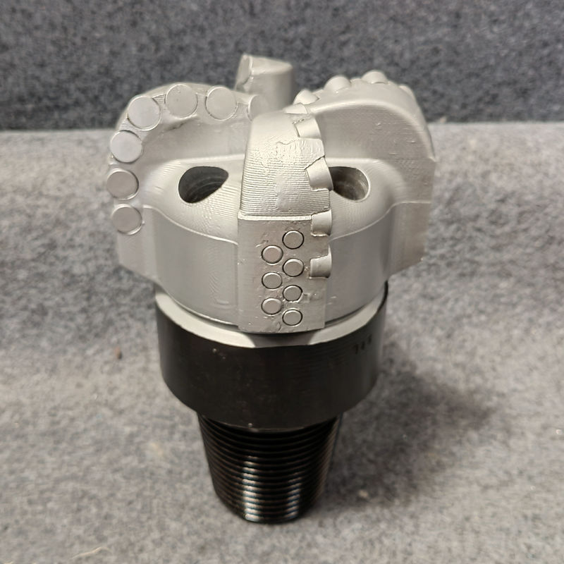 탄화물강 PDC 비트, 고정 커터 디자인 및 146mm-4 블레이드, 우물 시추용